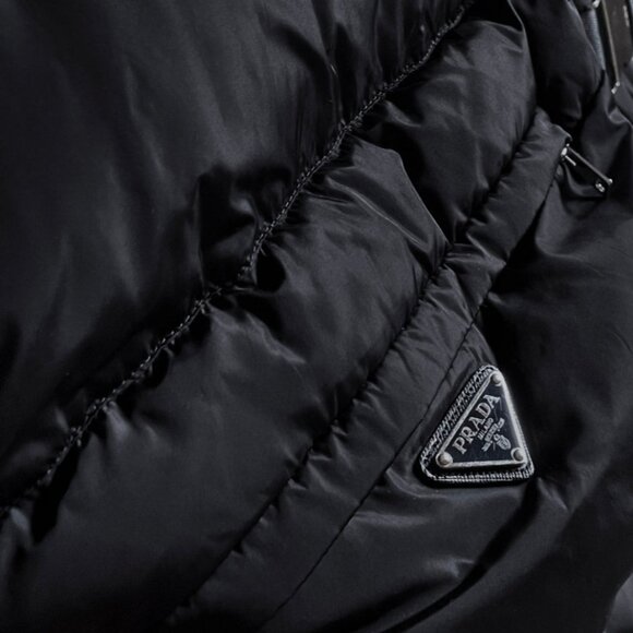 Prada 2019 Black Re-Nylon Belted Down Jacket - Picture 6 of 12